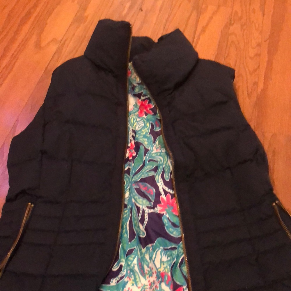 Lily puffer vest EUC